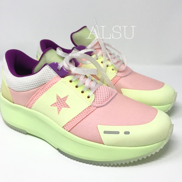 Converse Shoes - Converse Run Star OX Volt Storm Pink W AUTHENTIC